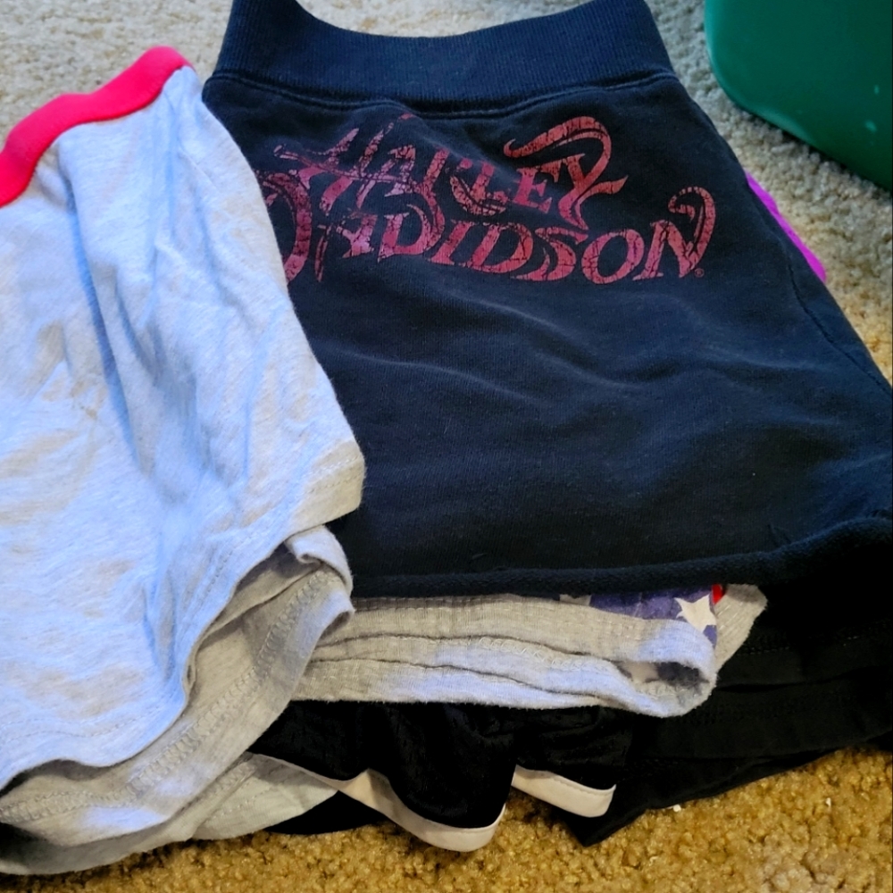 Bundle of shorts